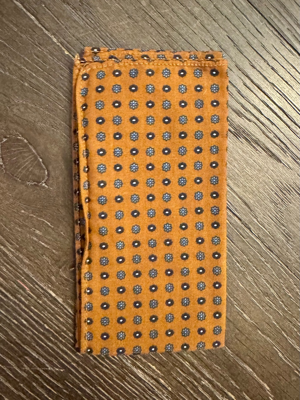 Men’s Sprezza Brown Geometric Pattern Pocket Square. 12in X 11.5in. Gently Used